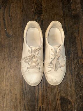 Stuart weitzman white gym shoes 8.5